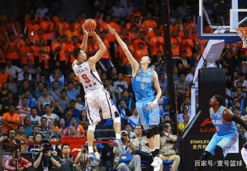 看另一位跳 看另一位跳