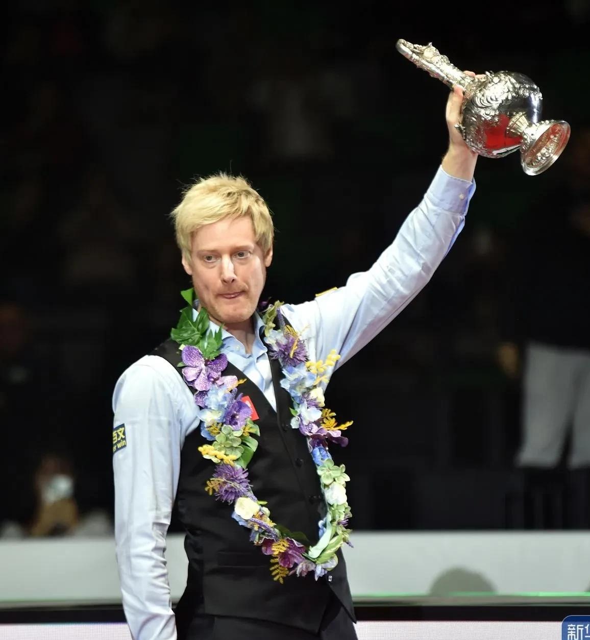 背后支持 背后支持