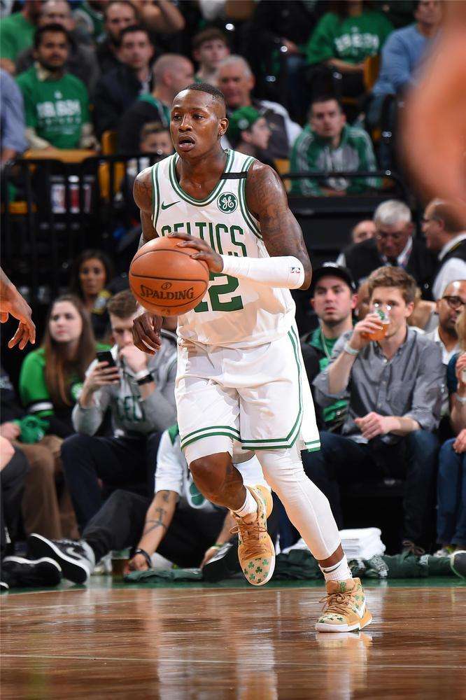 能够用假动 能够用假动