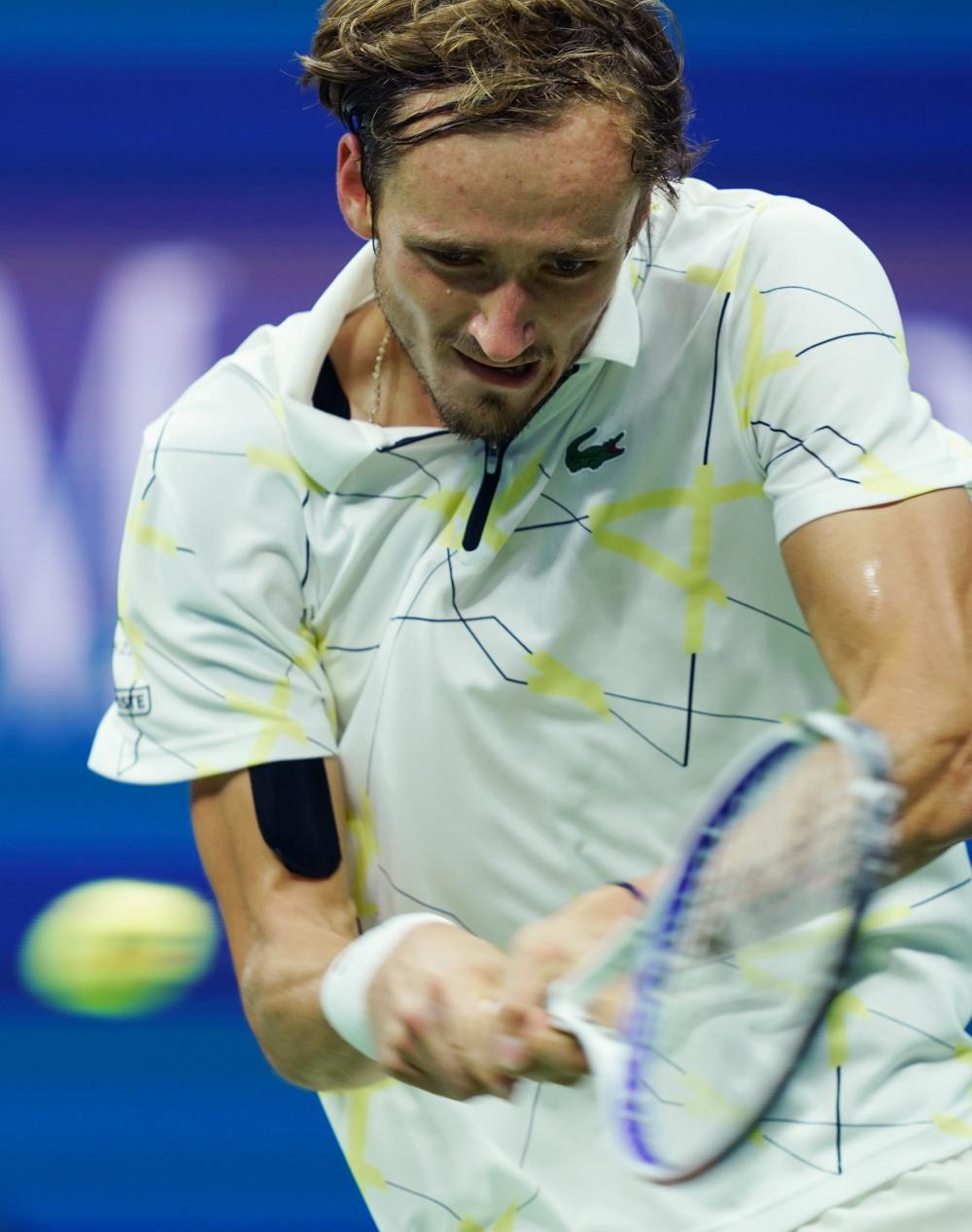 通过手递手 通过手递手